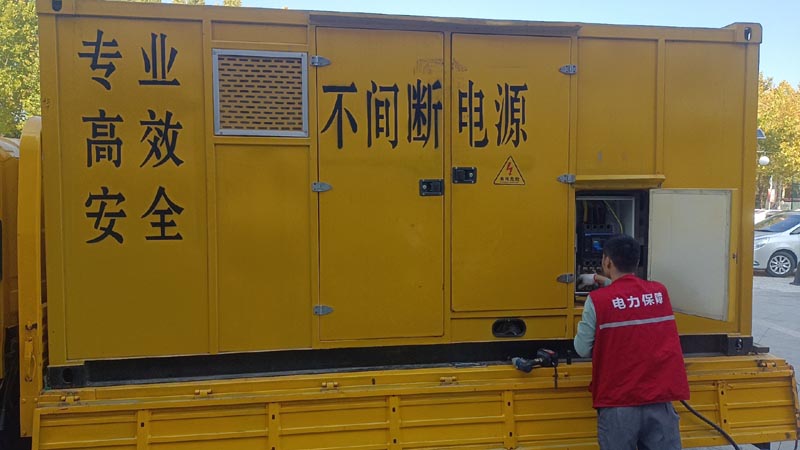 台儿庄柴油发电机组和UPS电源配合使用时，如何避免切换过程中的电力中断？